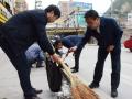 全域无垃圾 全民齐行动——宕昌县干部群众走上街头义务大扫除
